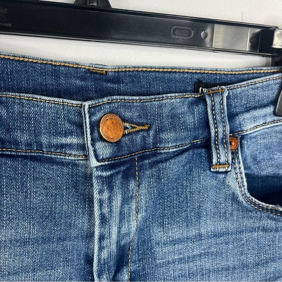 Blank NYC Size 28 The Fulton Roll Up Shorts Denim Stretch UU13 - Picture 2 of 6